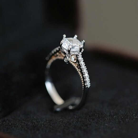 🍁 Trendy Zircon Hollow Carved Vintage Wedding Ring for Women/Man, EVGG1448 - Picture 1 of 5